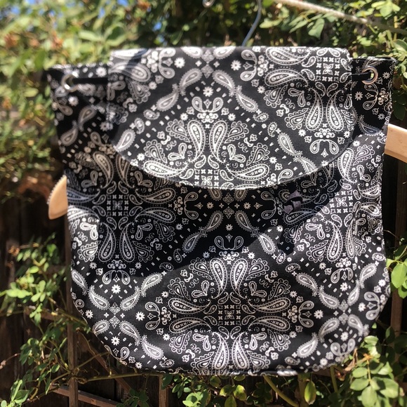 Victoria's Secret PINK Small Paisley Backpack.💓 - Picture 15 of 16